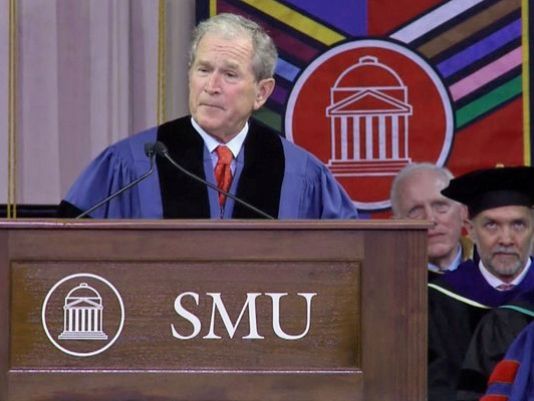 George_W_Bush_Southern_Methodist_University_Commencement_2015